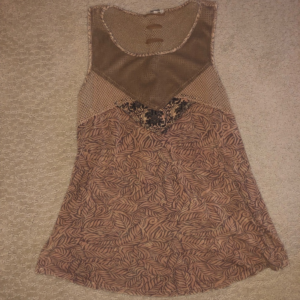Buckle Gimmicks tank top